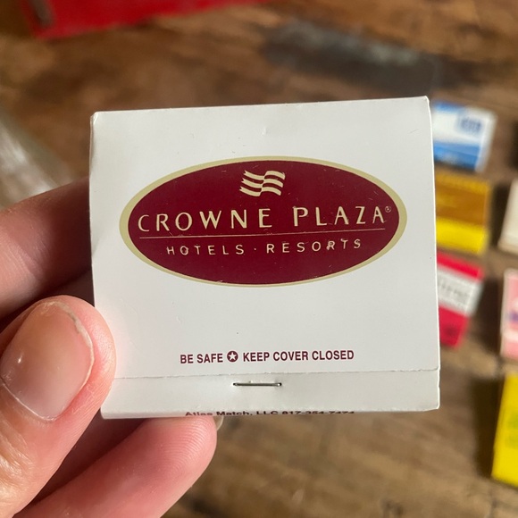 Vintage Matchbook Collection - Picture 2 of 5